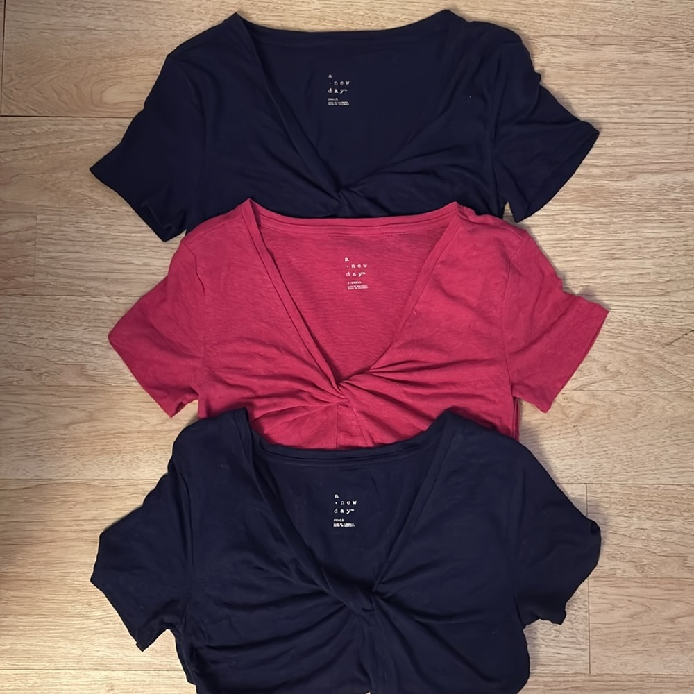 A pack of three A New Day Women's T shirt  V-Neck white Size small, twist tee